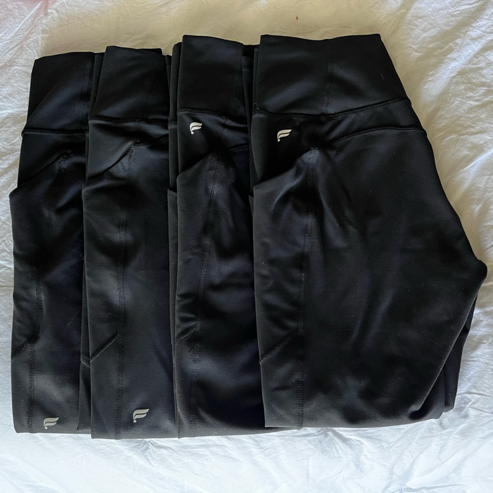 Fabletics Oasis PureLuxe High-Waisted 7/8 Legging BUNDLE